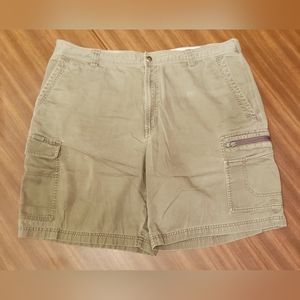Columbia Sports Co. Army Green Cargo Utility Shorts